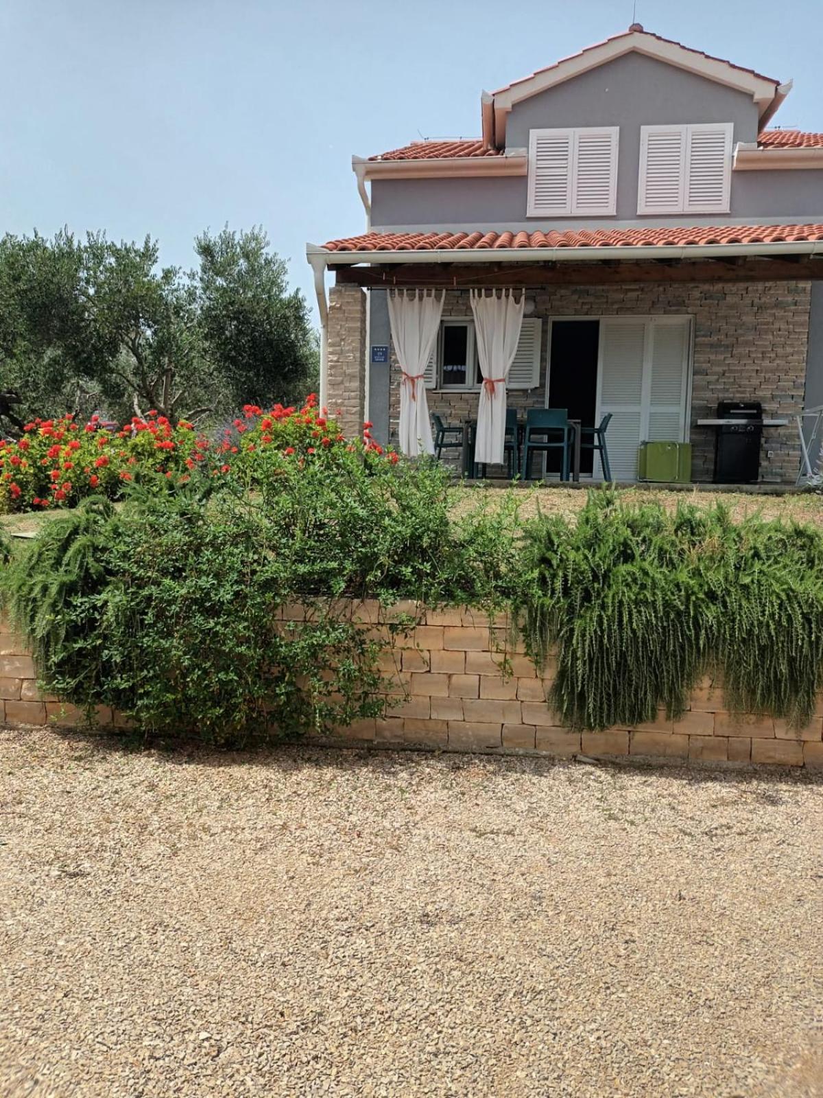 Villa Charm Ткон Экстерьер фото