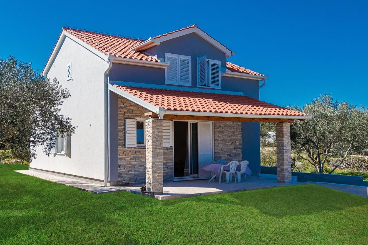 Villa Charm Ткон Экстерьер фото