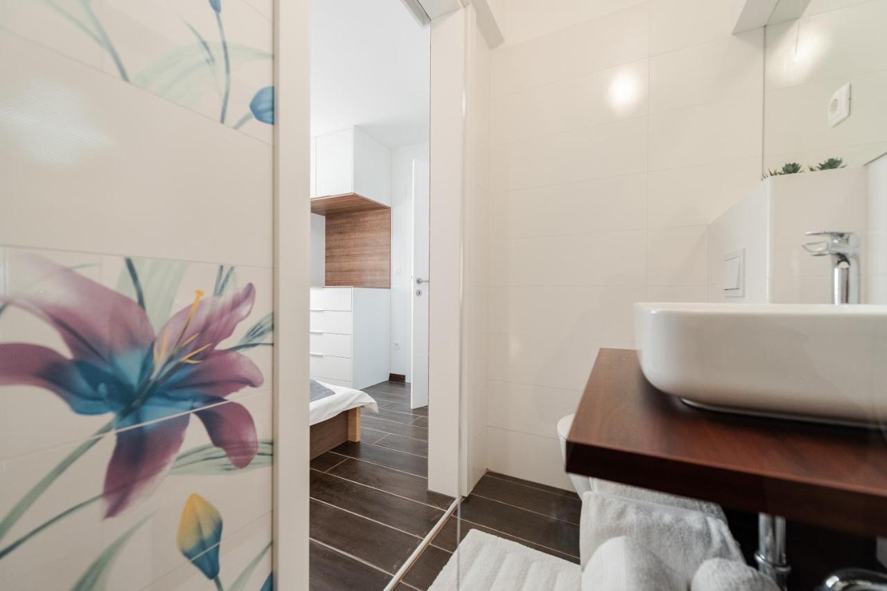 Villa Charm Ткон Экстерьер фото