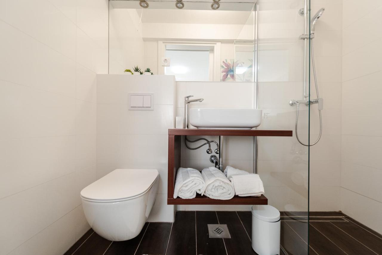 Villa Charm Ткон Экстерьер фото