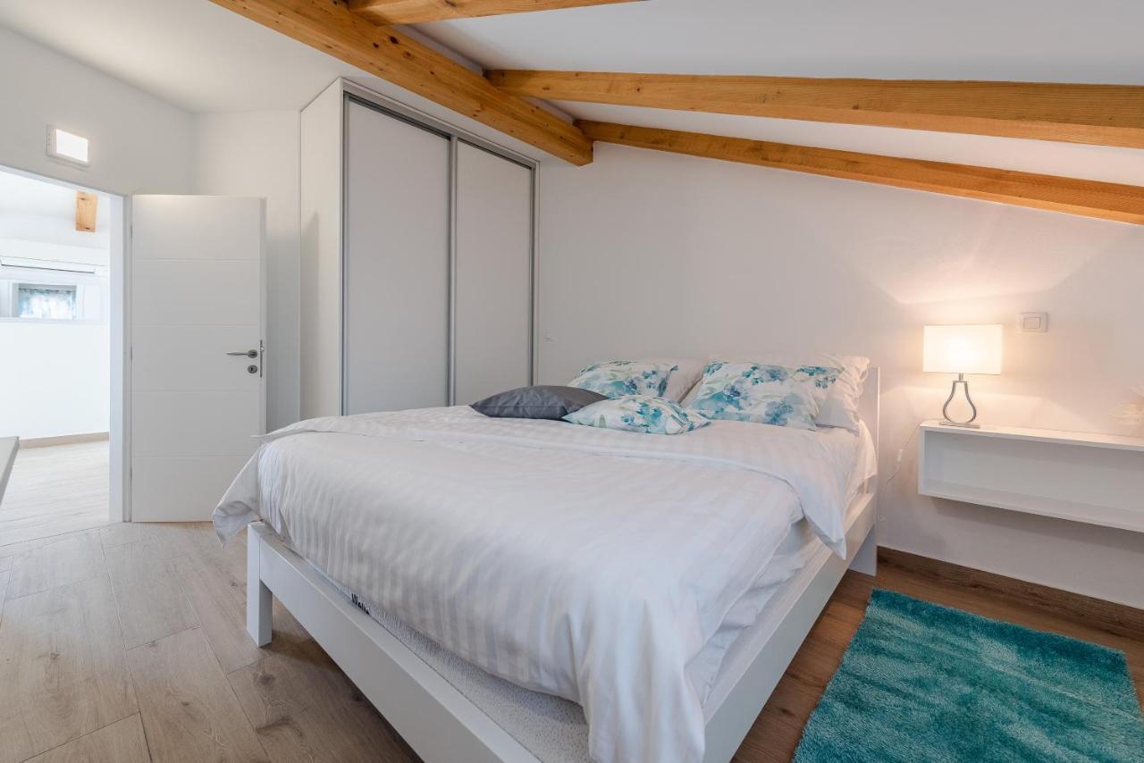 Villa Charm Ткон Экстерьер фото